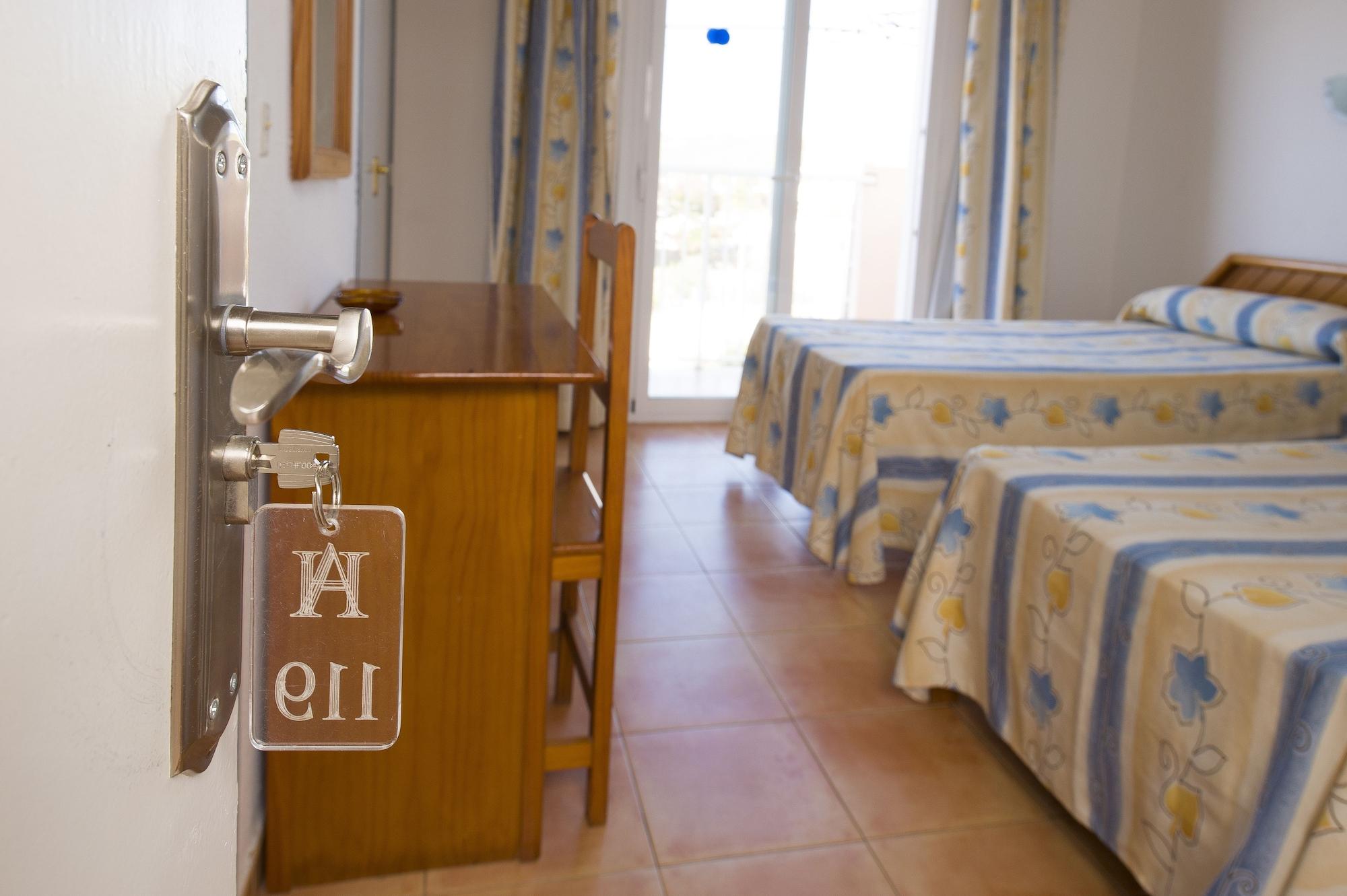 โอสตัล อนิบาล - เอบี กรุ๊ป Hotel ซานอันโตนิโอ ภายนอก รูปภาพ